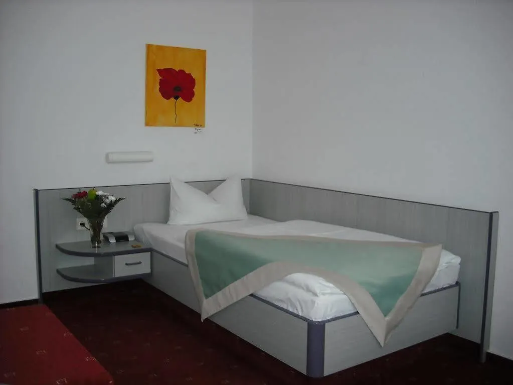 Port Inn Hotel Eichwalde